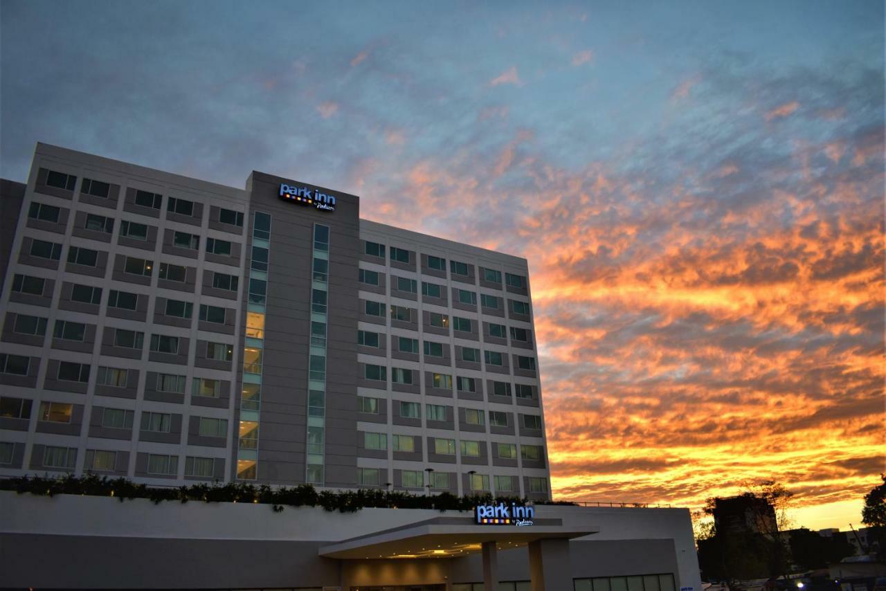 Park Inn By Radisson Iloilo ภายนอก รูปภาพ